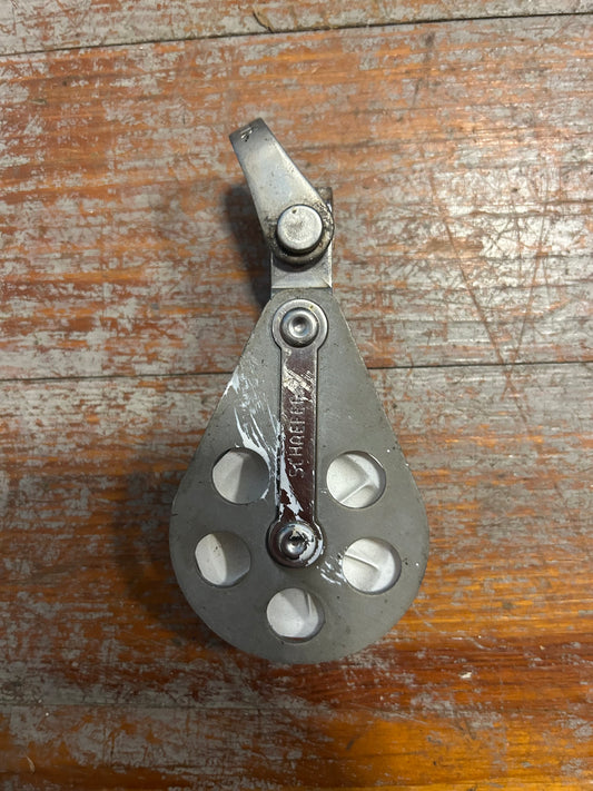 Schaefer 2” Sheave Single Fixed Block & shackle