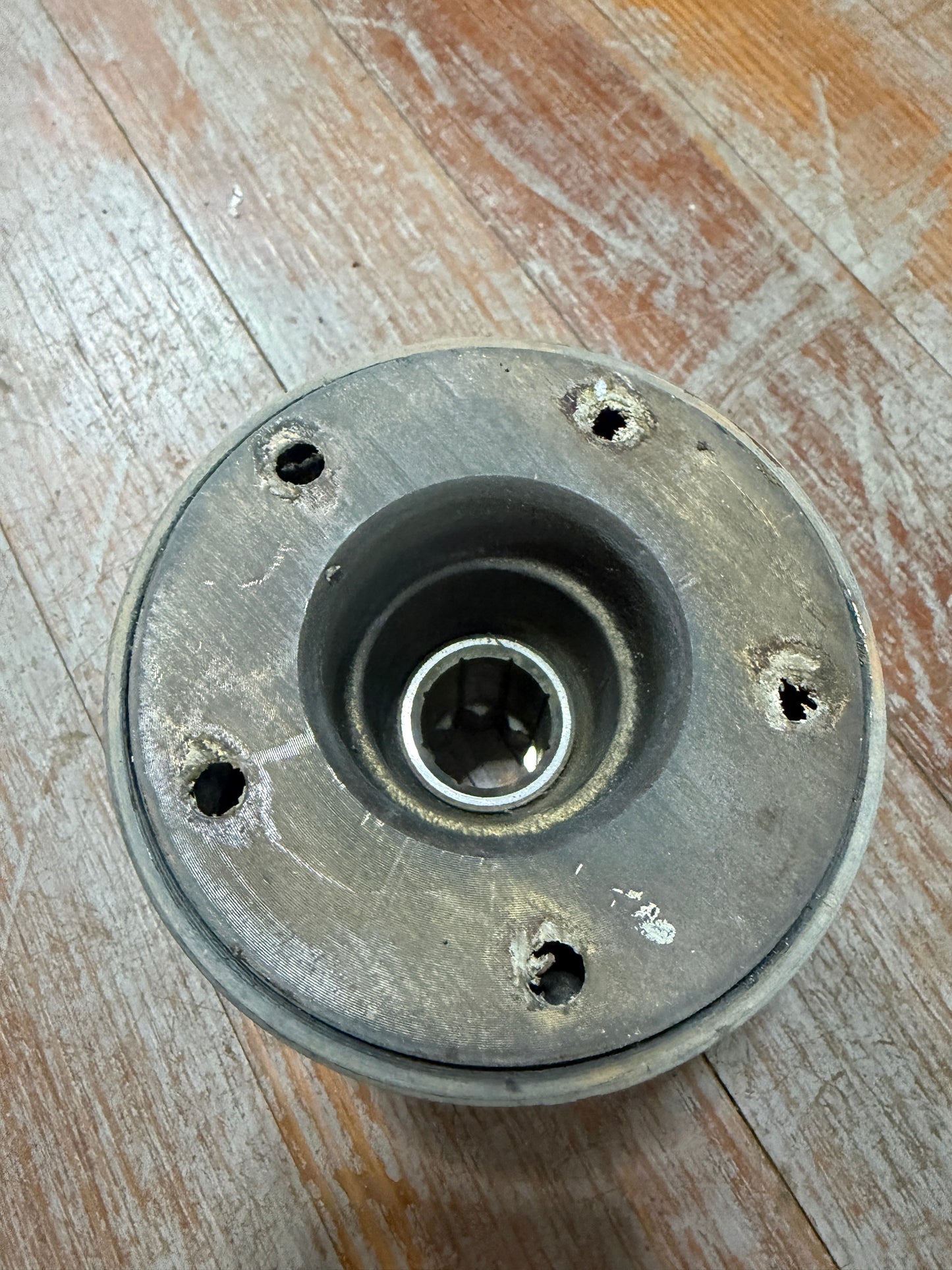 Bronze Lewmar 8 Single Speed Winch