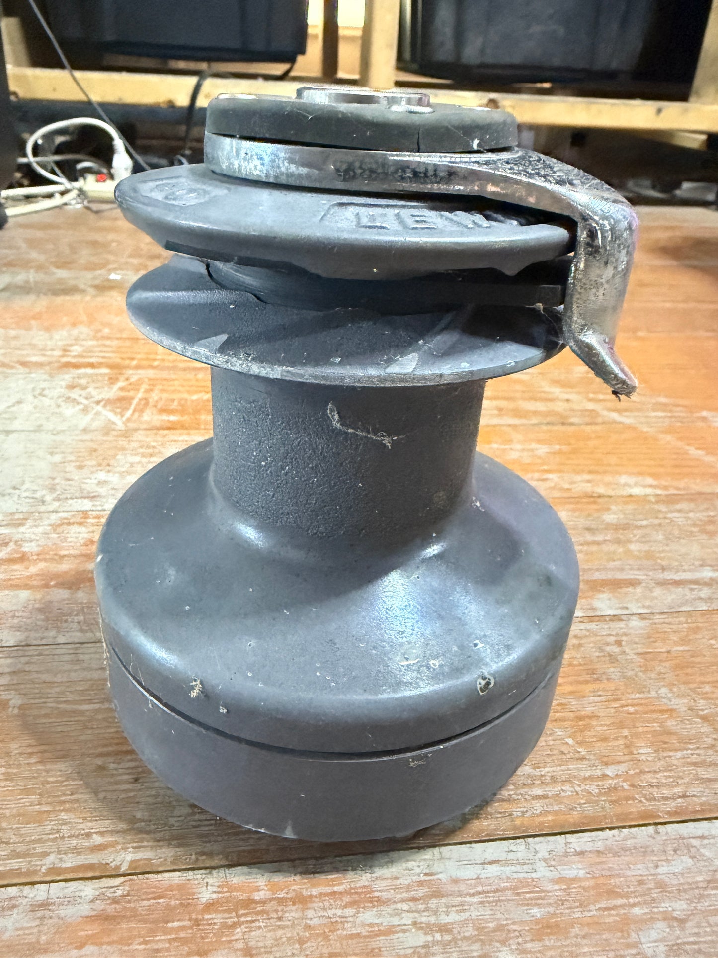 Lewmar 40 Two Speed Self Tailing Winch - Aluminum Body