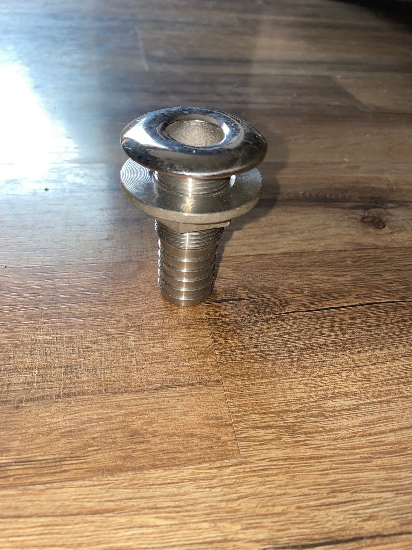 Stainless Steel 3/4” Thru-Hull Fitting With Nut