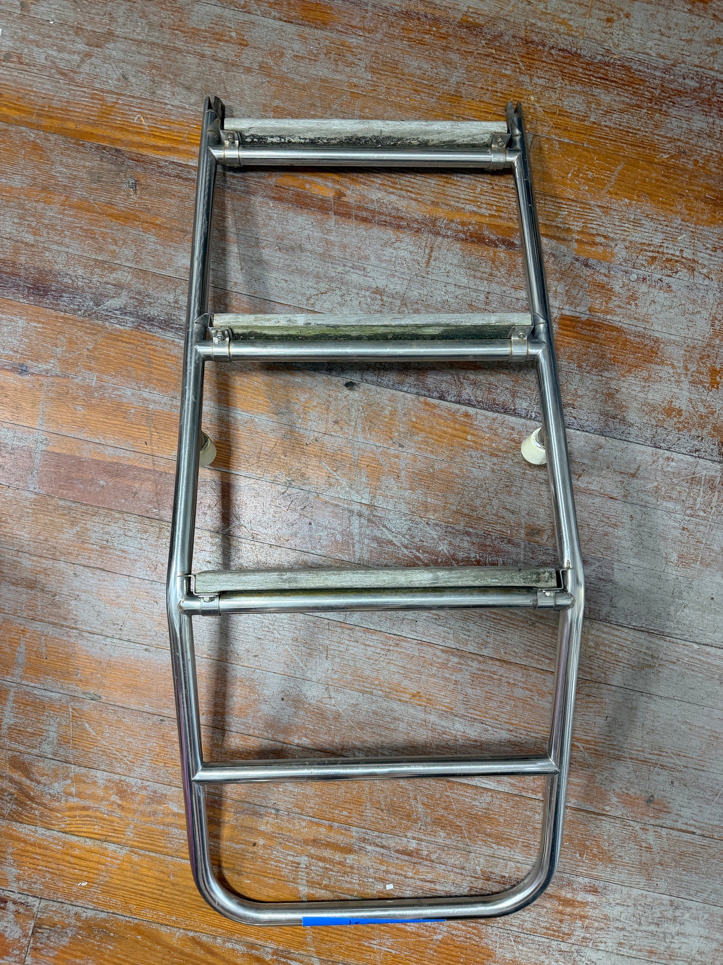 Hunter 31 Single Bend Ladder - 43" Total Length