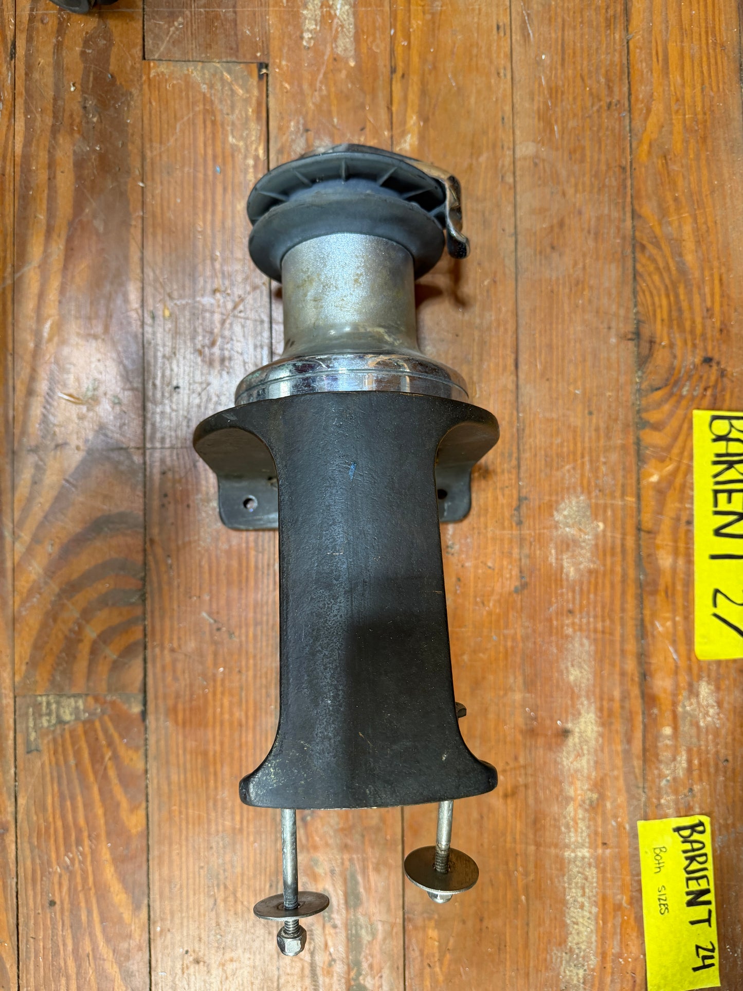 Barent 24 Single Speed Self Tailing Winch ON Brass Combing Bracket
