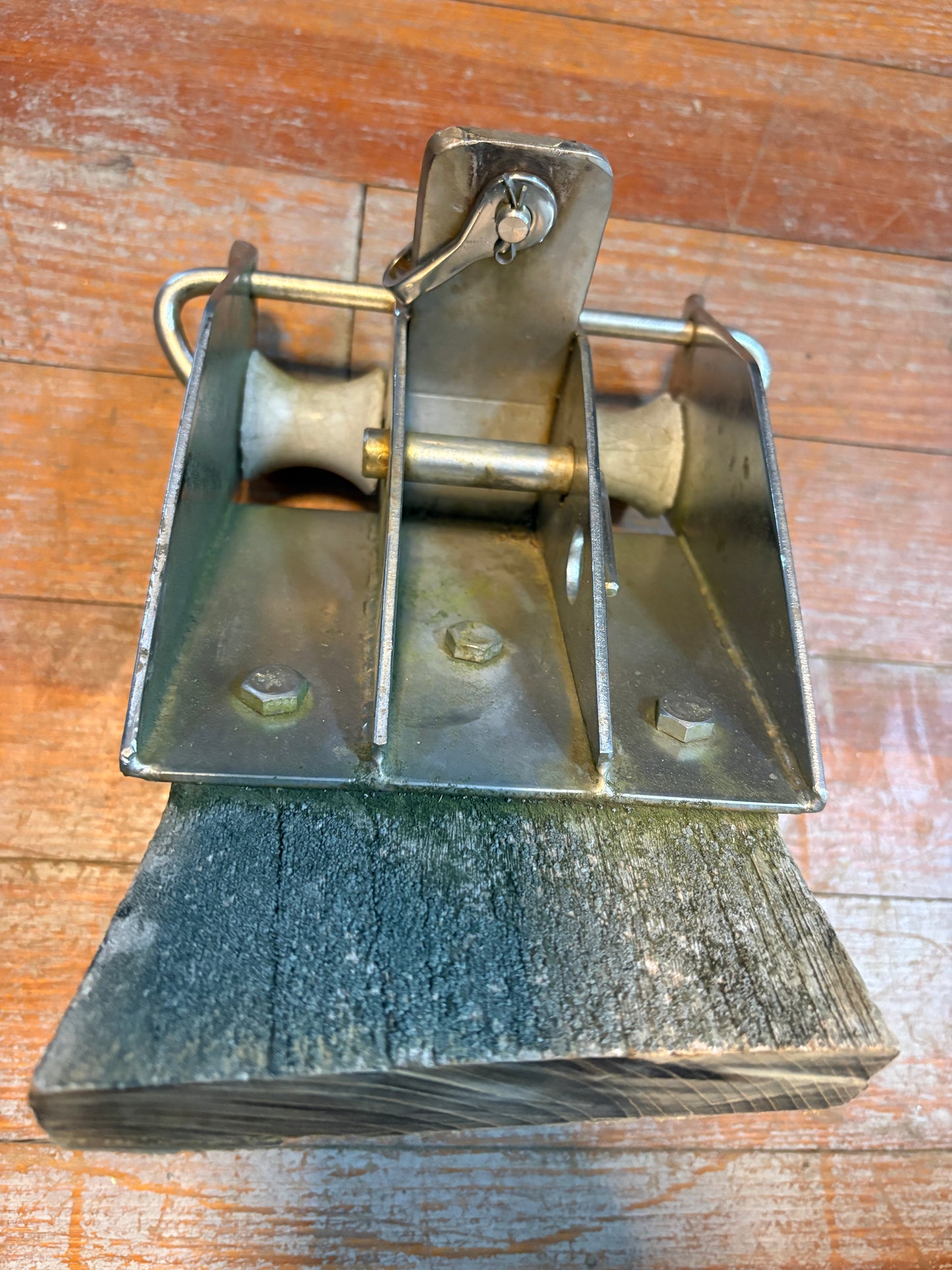 Bow Roller