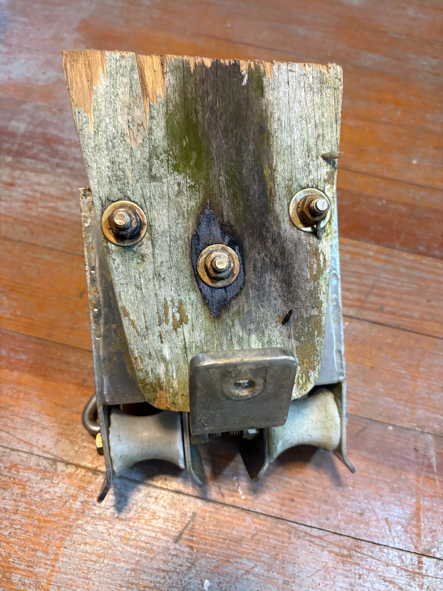 Bow Roller
