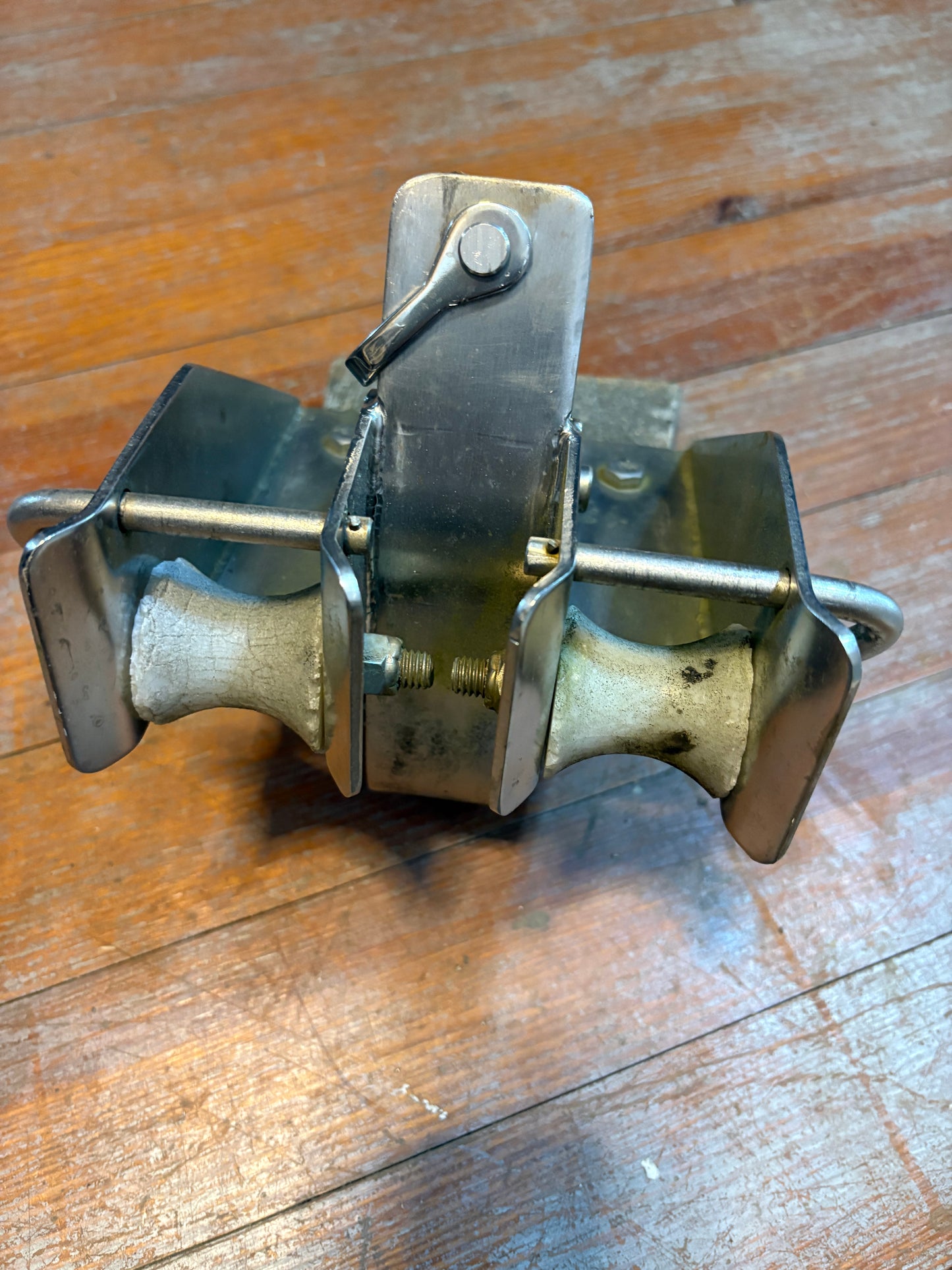 Bow Roller