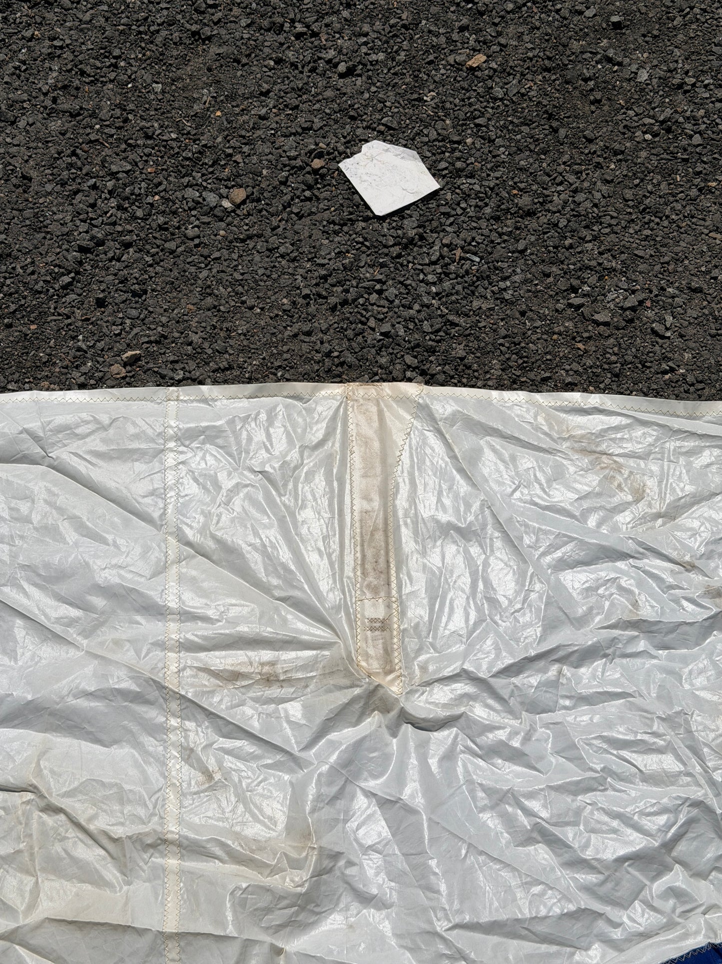 Small Dinghy Sale - 12'7" x 10'8" x 6'7" - 5/8" Slide