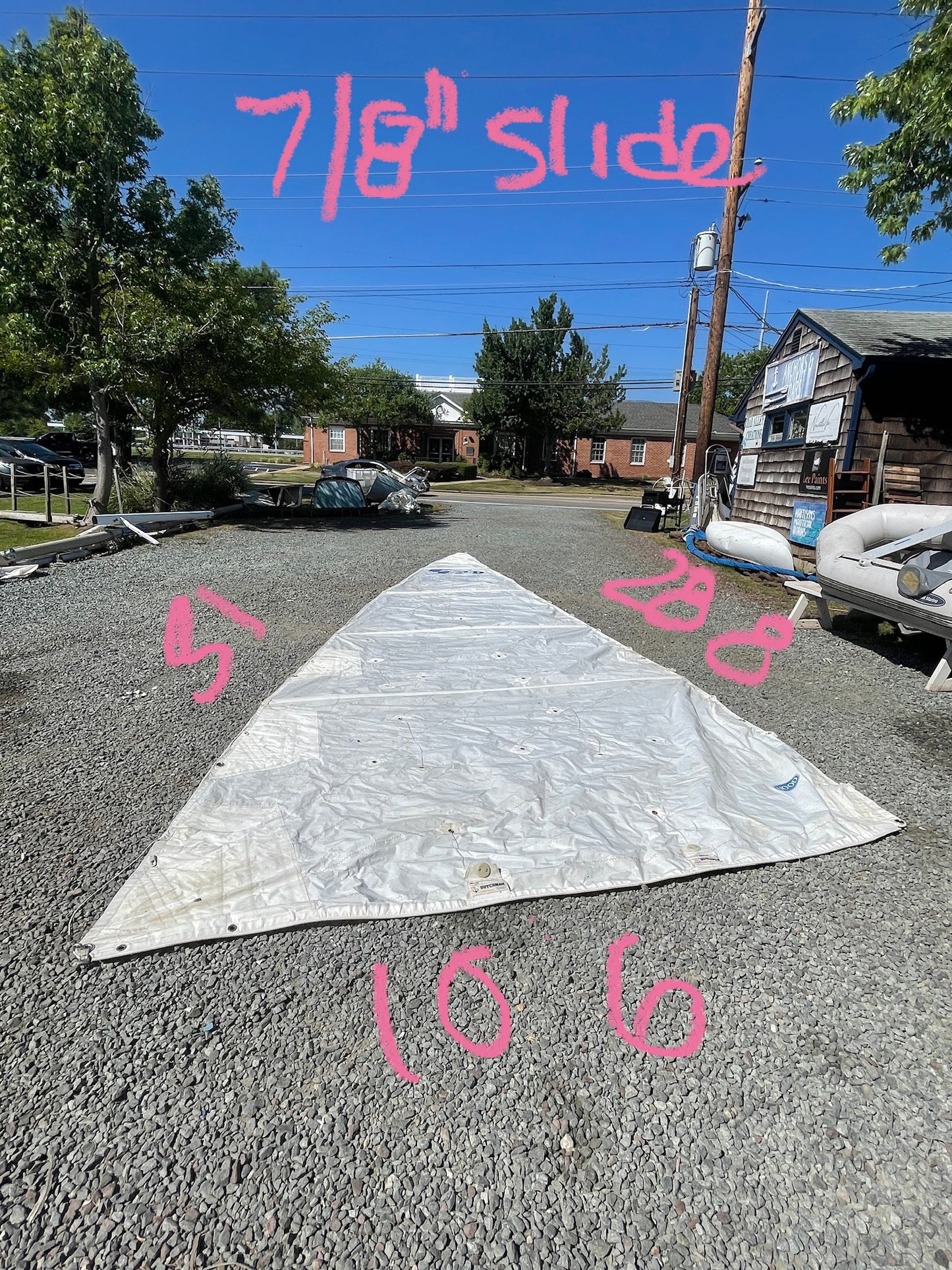 Sabre 28 Mainsail - 10’6” x 28’8” x 31’