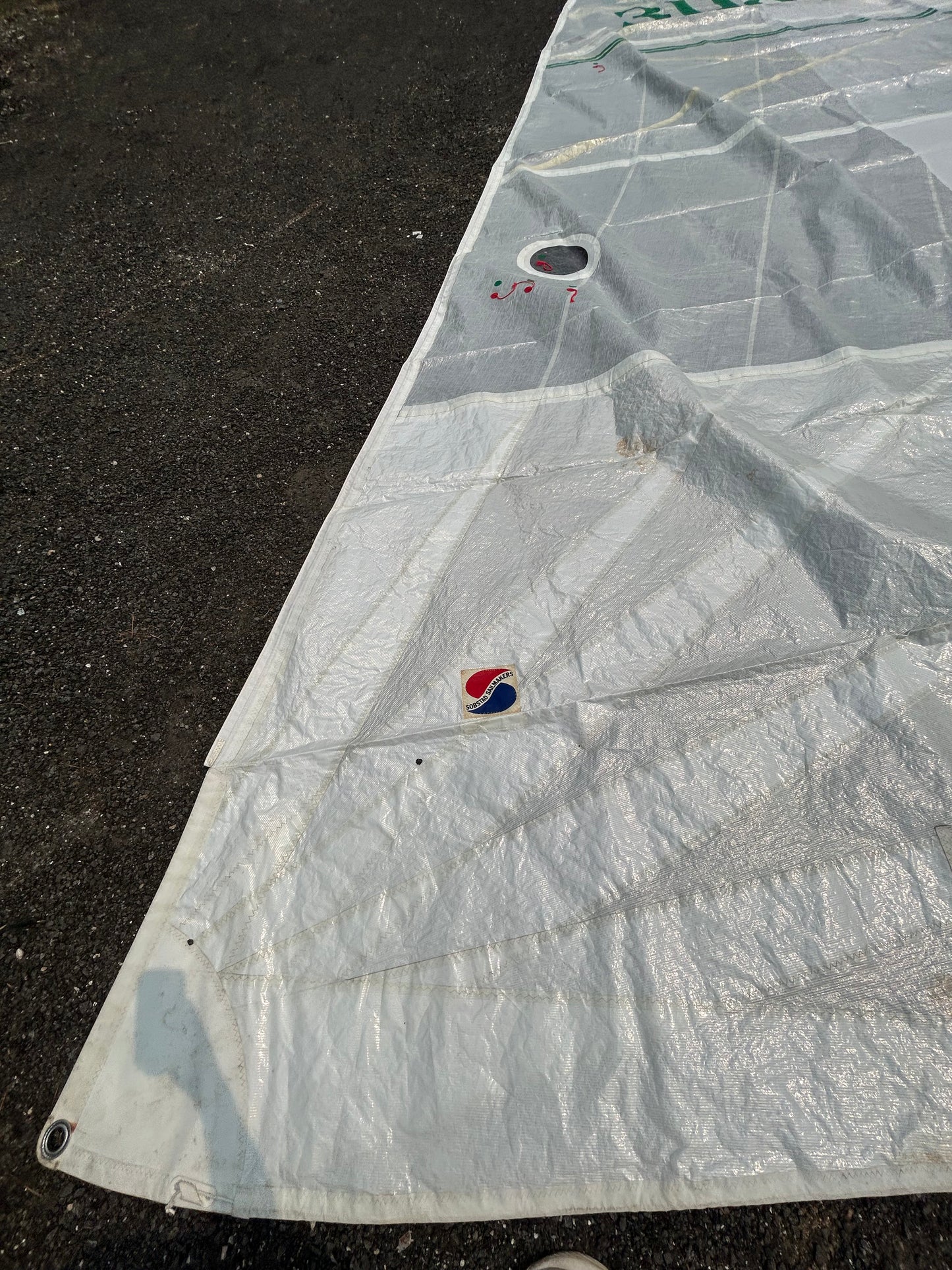 North Sails 31180 Jib Genoa Sail 35’7” Luff x 19’10” Foot x 37’6” Leech