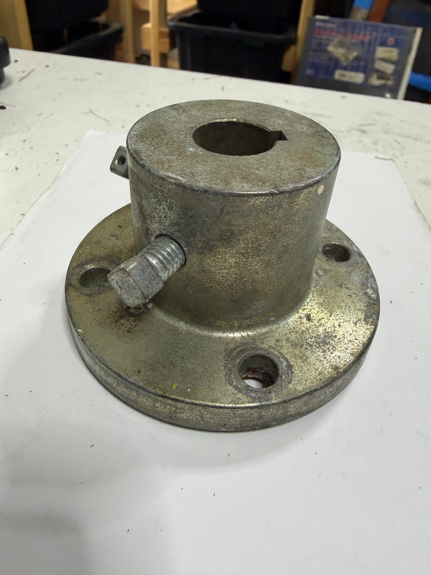 7/8" Keyed Shaft x 4" Flange Cuppling