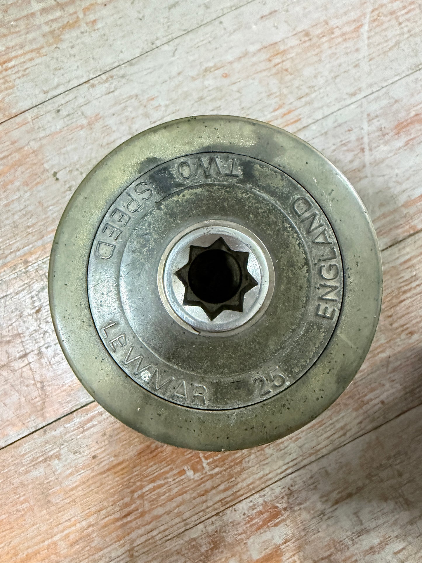 Bronze Lewmar 25 Two Speed Winch