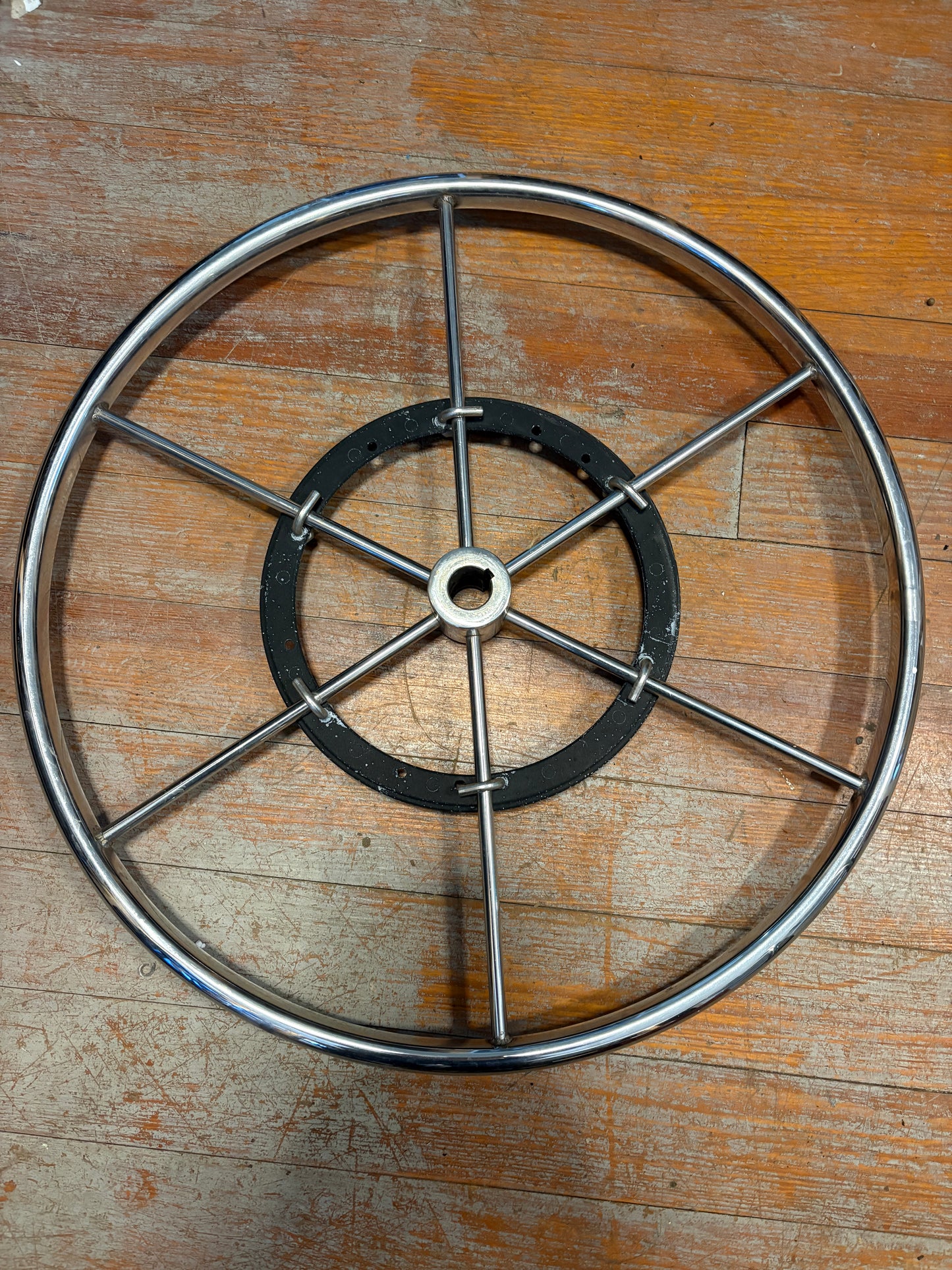 Wheel 22" with 1" Straight Shaft