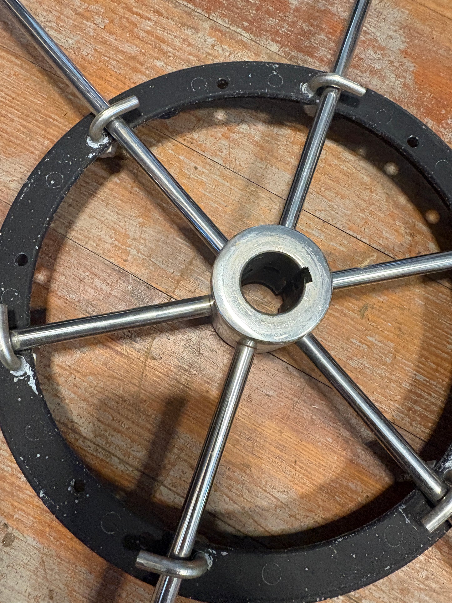 Wheel 22" with 1" Straight Shaft