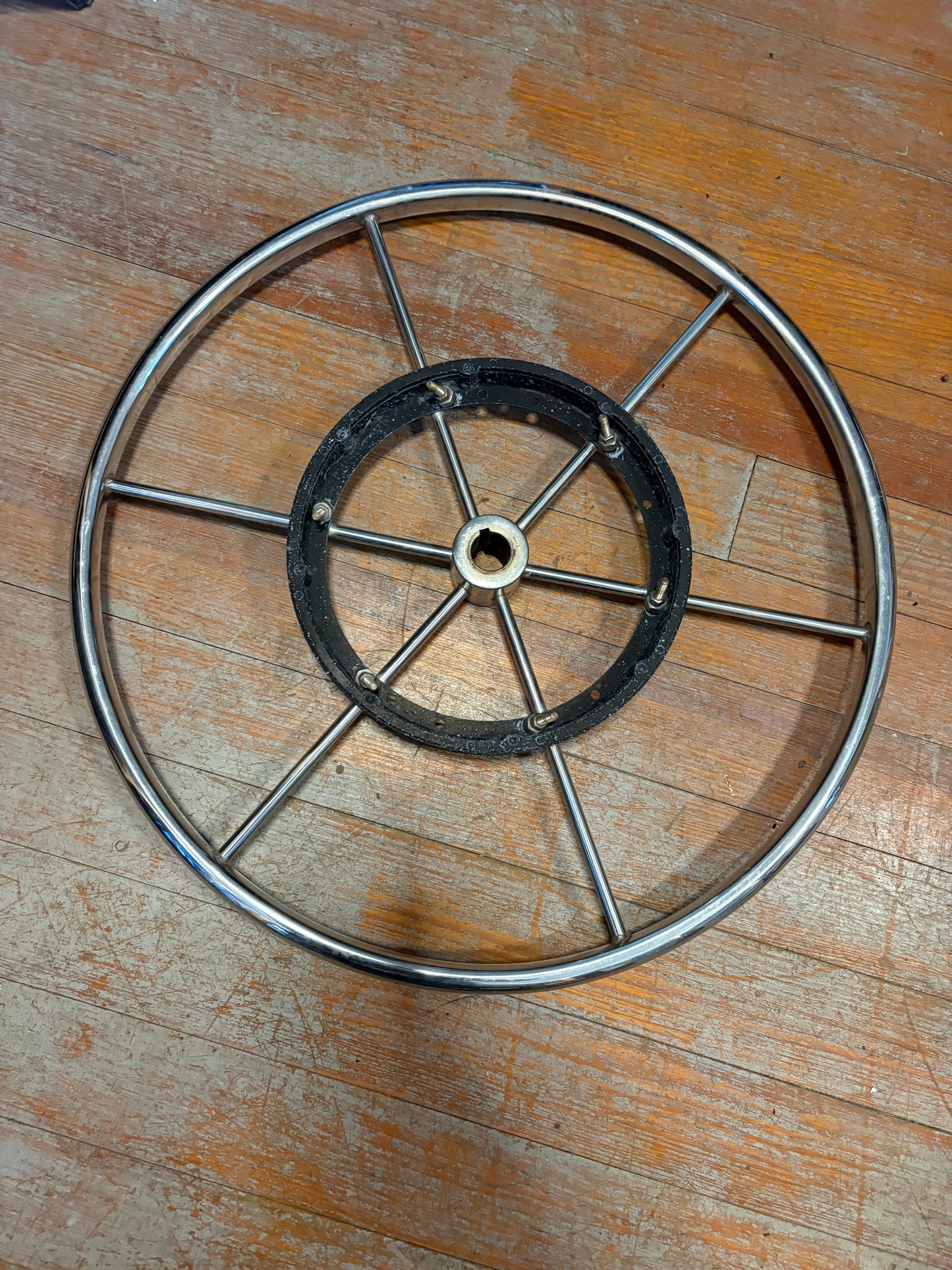 Wheel 22" with 1" Straight Shaft