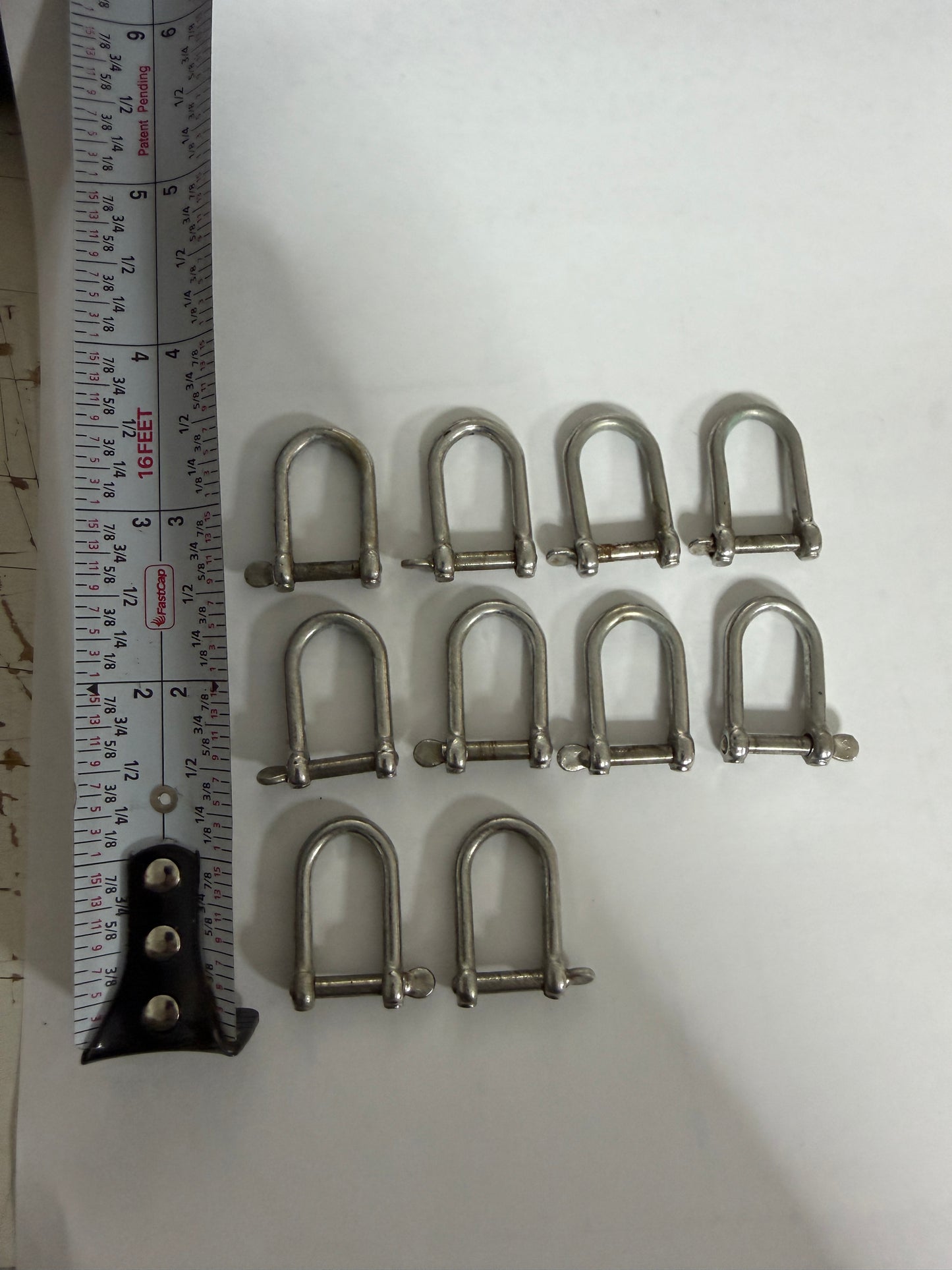 LOT OF 10 - 1/8" Pin Diameter D Shackles
