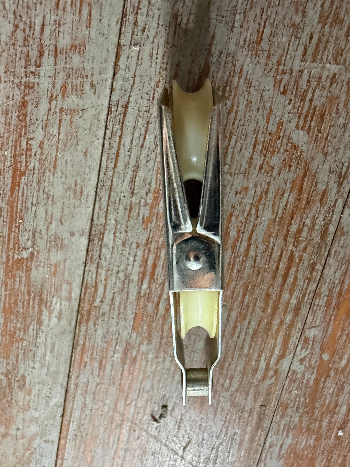 Ronstan RF187 Utility Fiddle Block with Rivet Eye and V-Jam Cleat - 1/4" Line