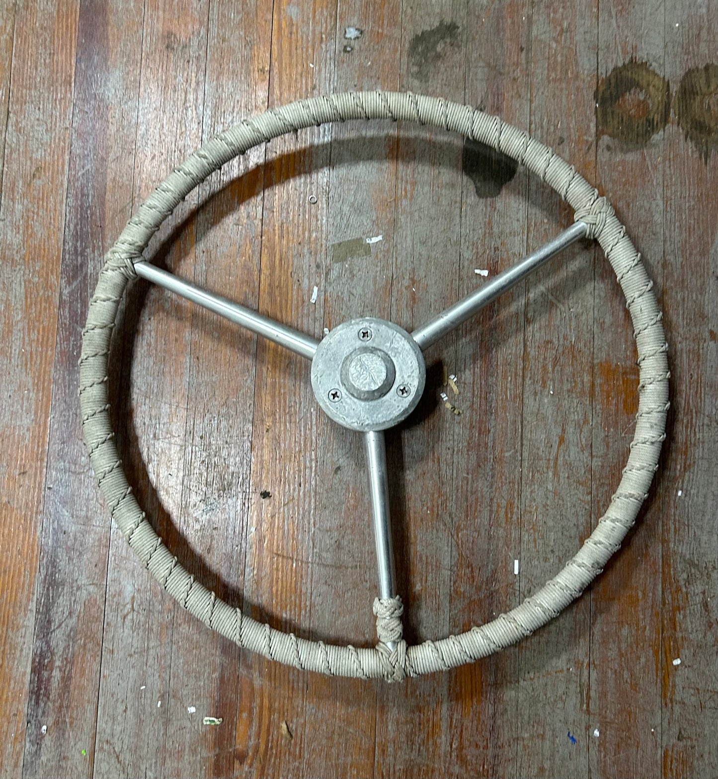Goiot 26” Steering Wheel Rope Wrapped 3-Spoke Dufour 34