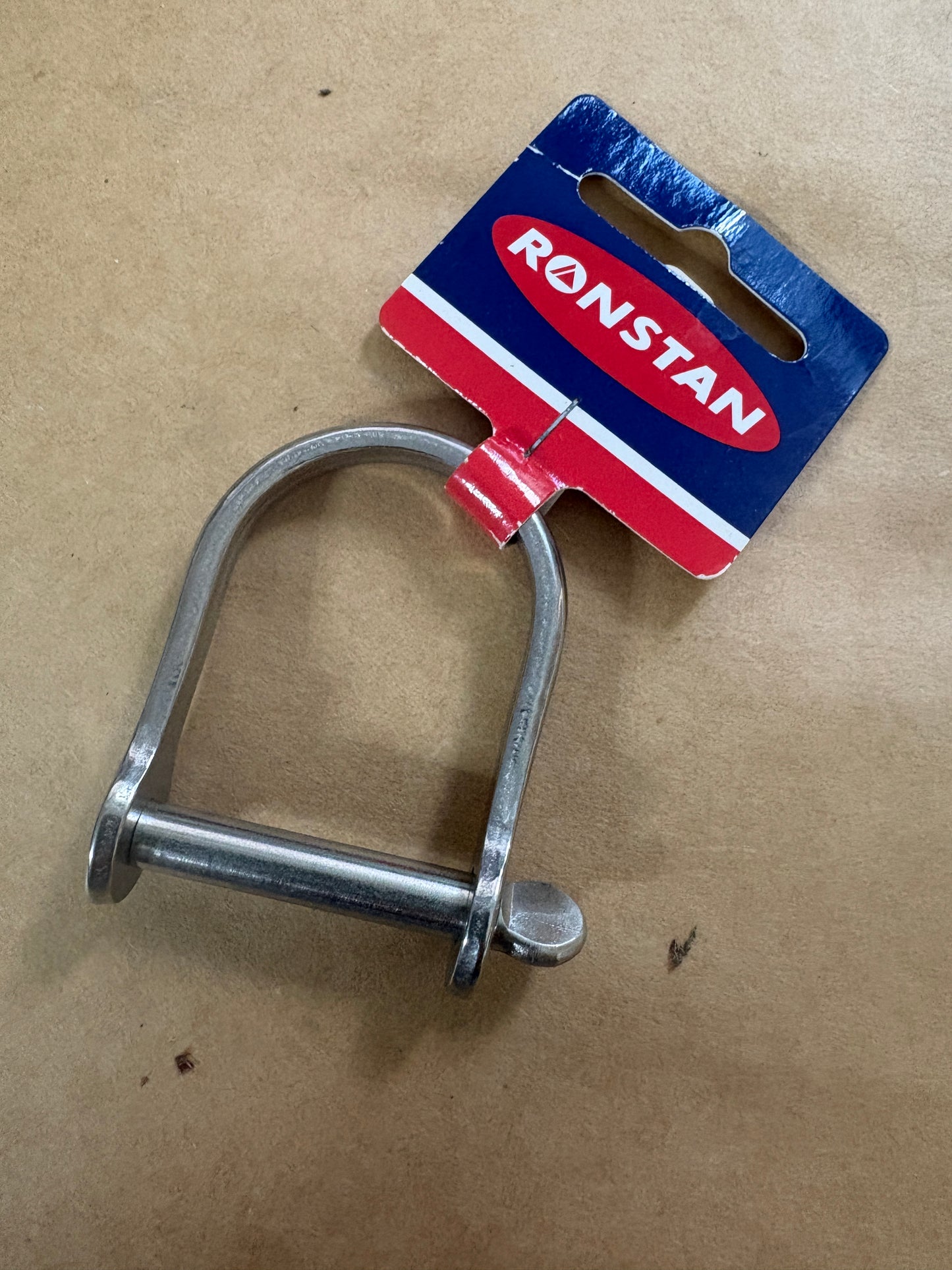 Ronstan Wide Dee Shackle RF1853 1/4" Pin Stainless Steel