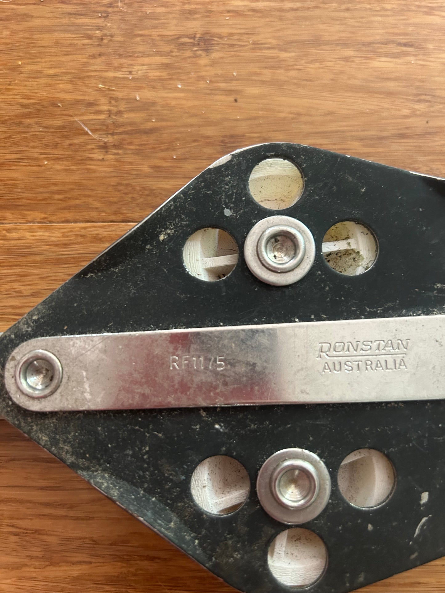 Ronstan RF1175 Fixed Triple Fiddle - 2 1/2” & 1 3/4” Sheaves - 5/8” Line