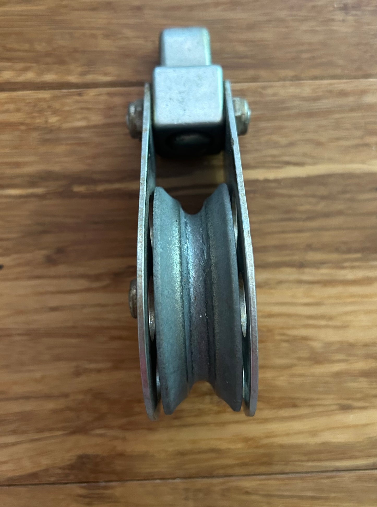 Schaefer 2 1/2" Sheave Stainless Steel 1/4" Wire Line w/Swivel shackle