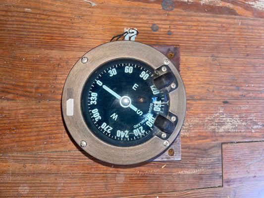 Suunto Finland Type D-110 Compass With Housing & Wood Base