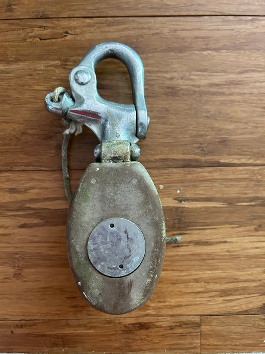 South Coast Snatch Block 2” Sheave and Swivel Shackle 3/4” Line