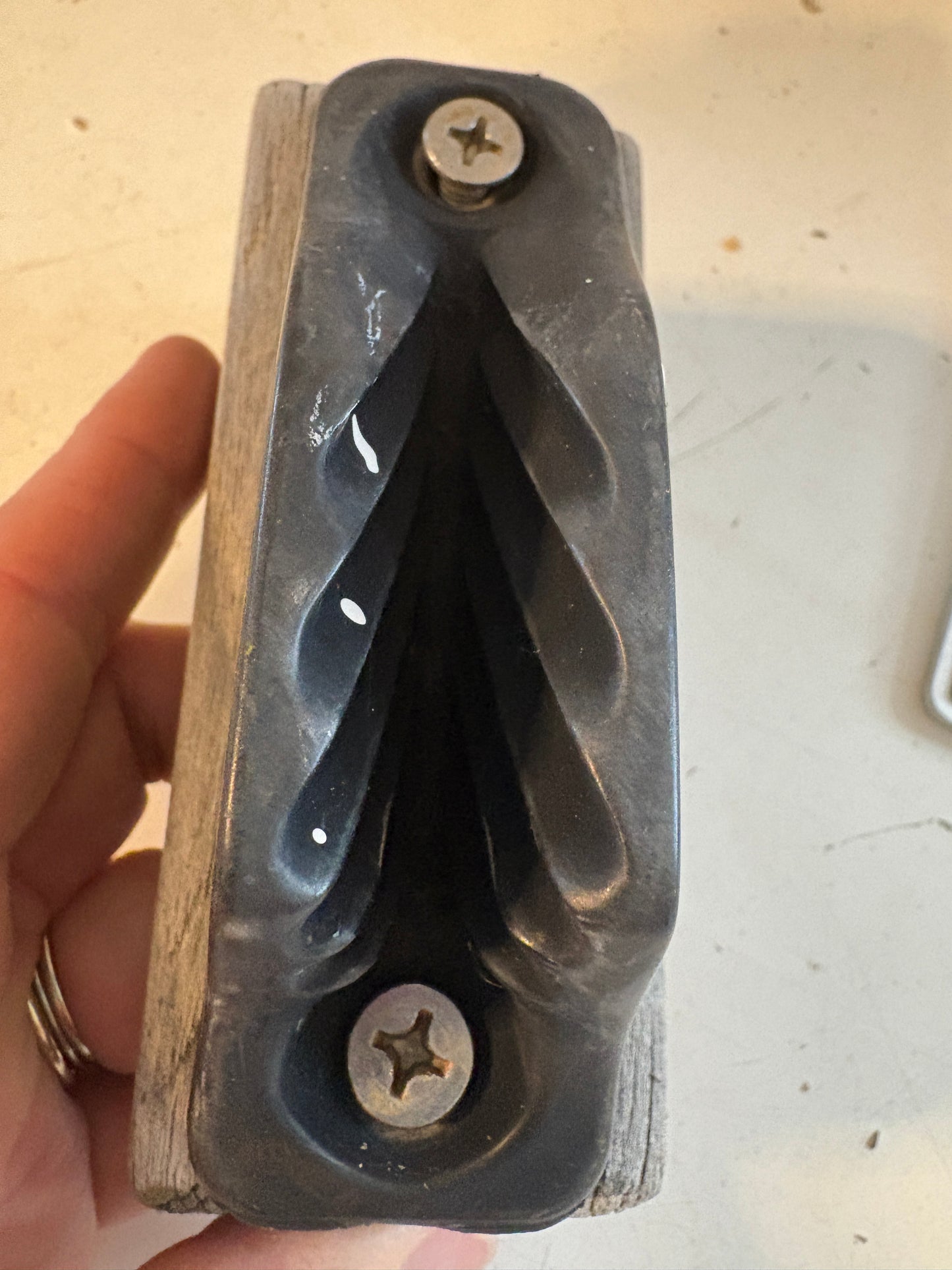 V Cleat/ Jam Cleat