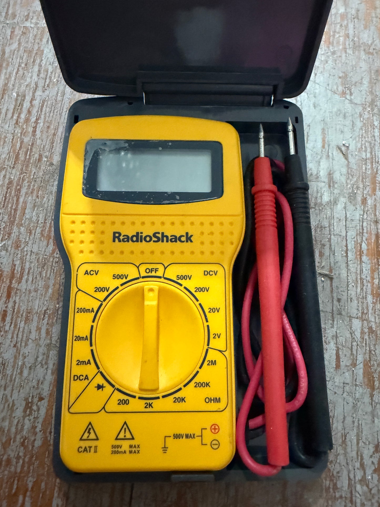 RadioShack Multimeter CAT NO 22-810