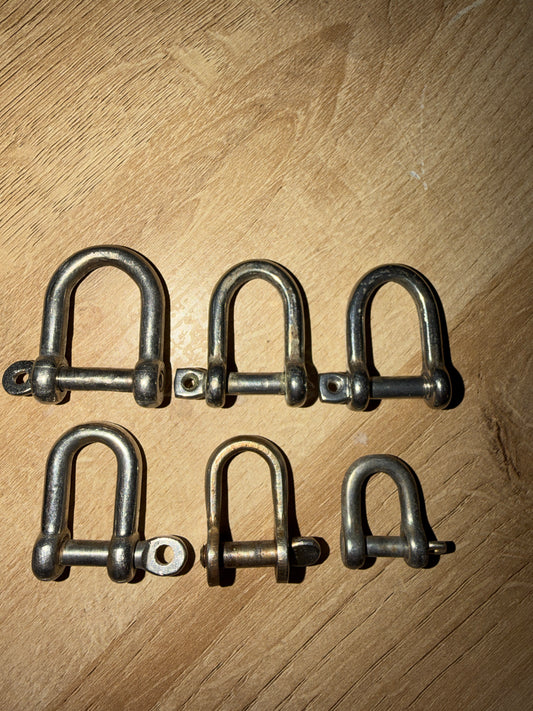 LOT OF 6 D Shackles