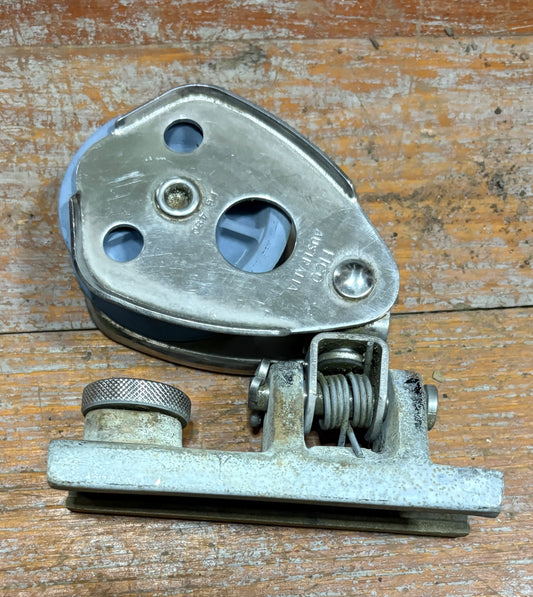 Fico FG480  Block on Bronze Car