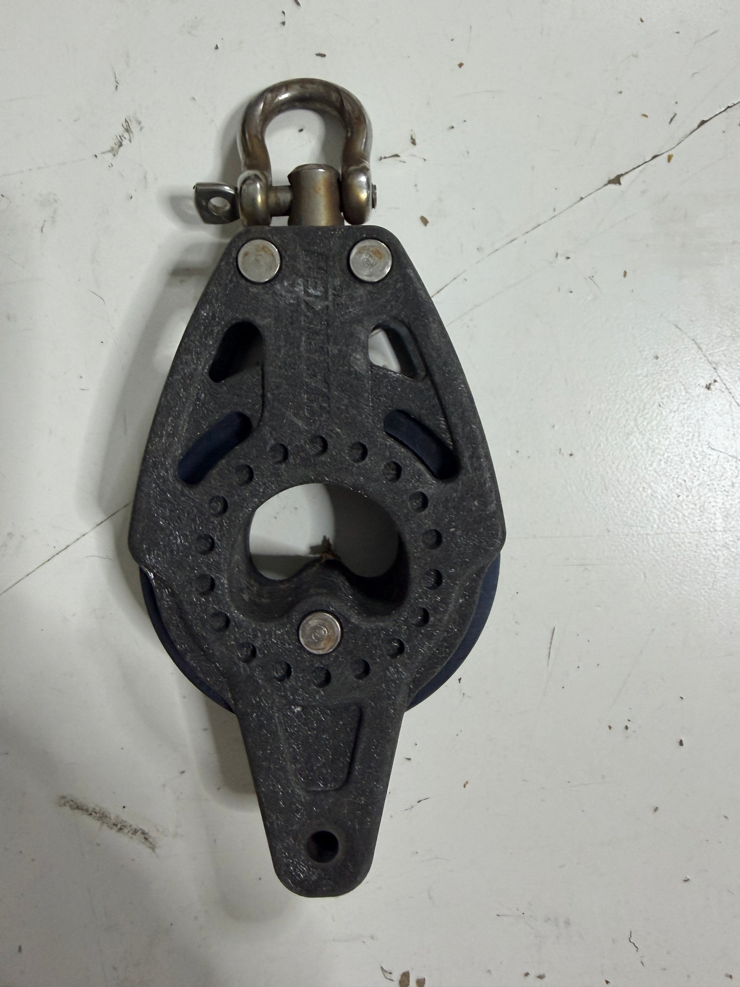 Harken 57C Single Sheave 2 1/4” Swivel Block - 7/16” Line