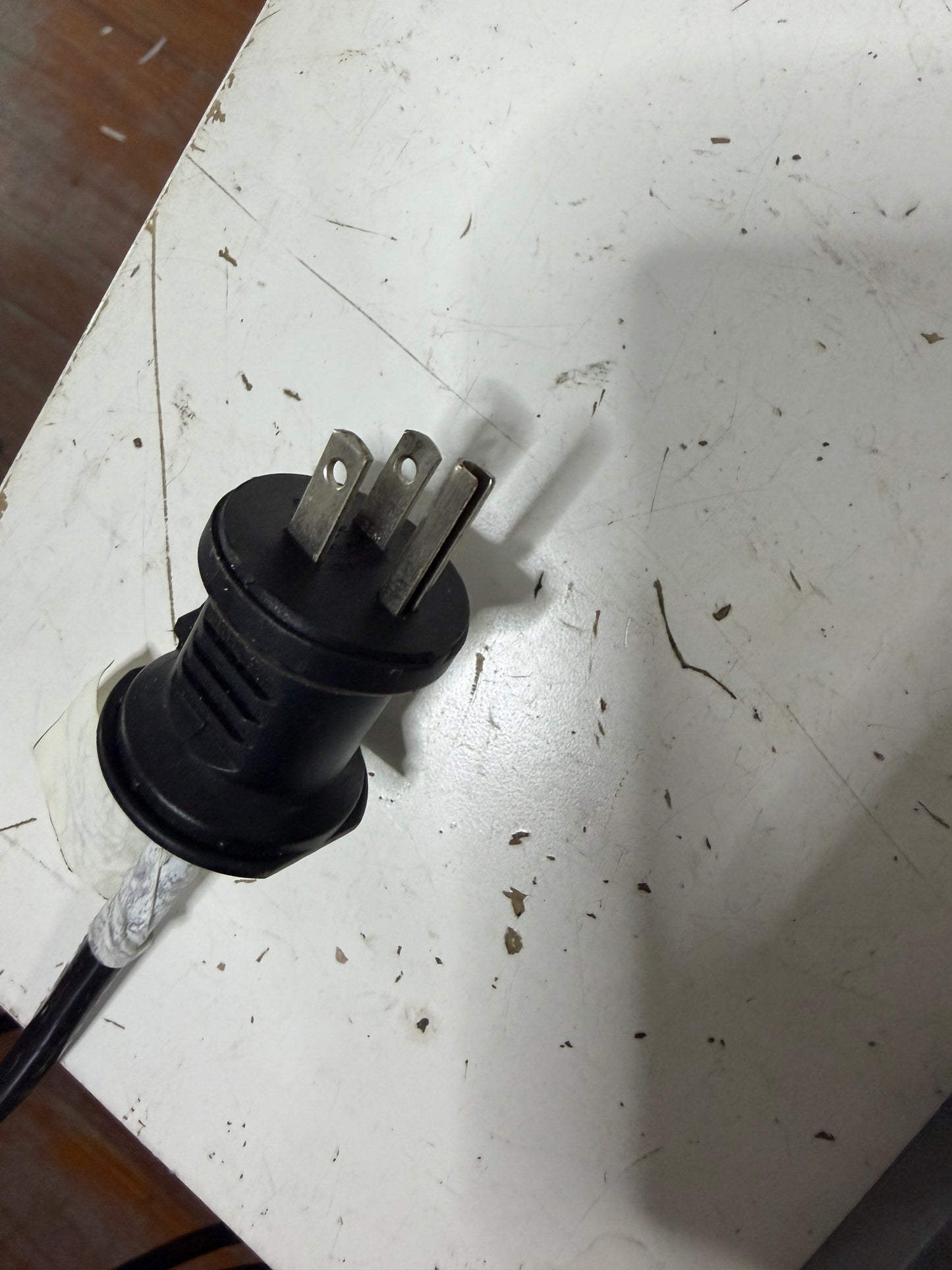 Guest 10amp Pro Charger - 12vdc