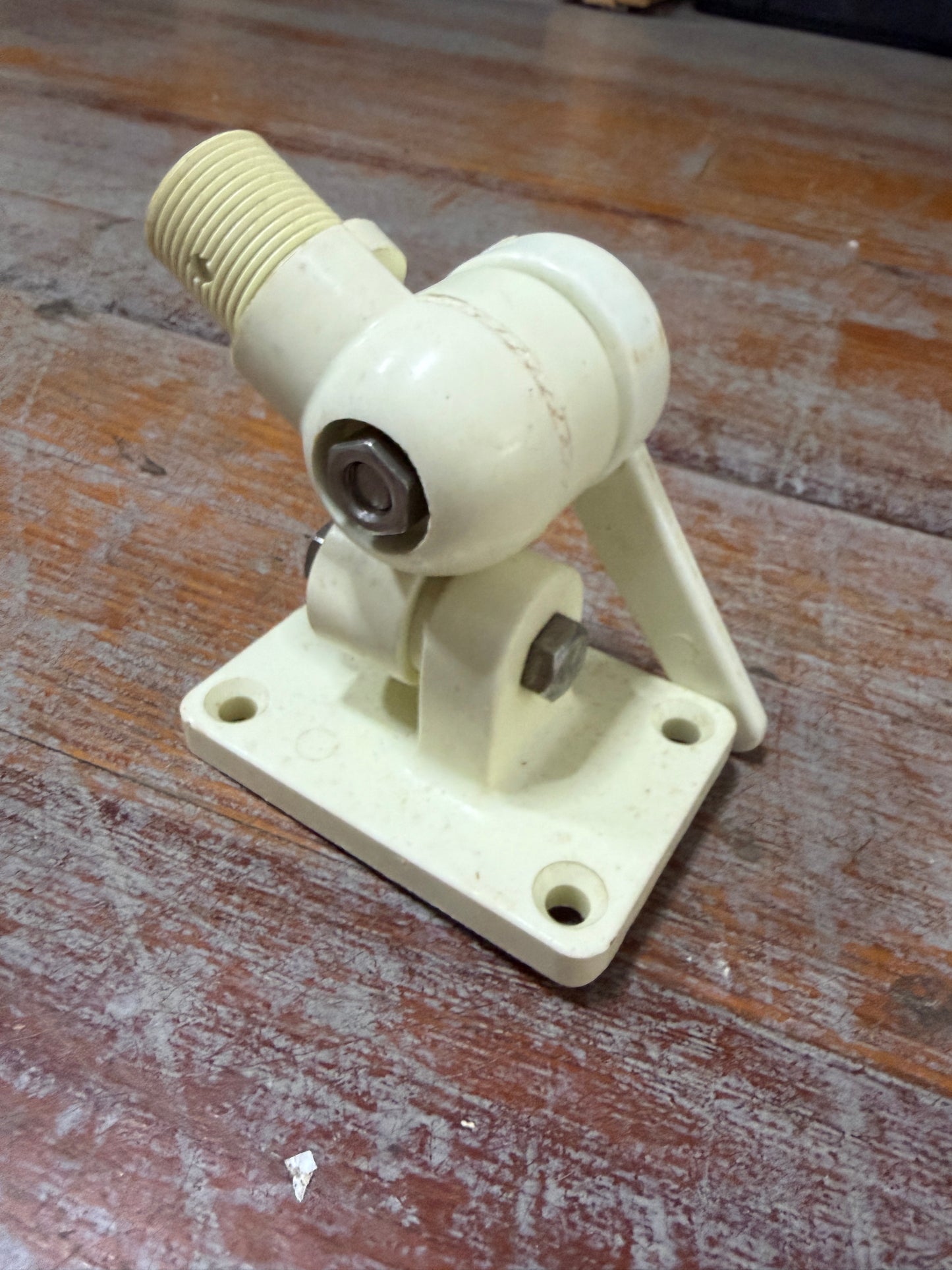 Shakespear Nylon Antenna Mount