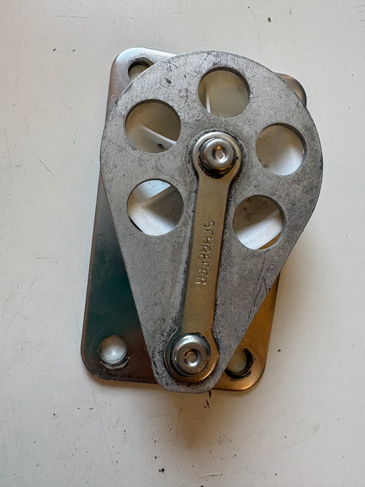Schaefer Cheek Block 2 1/4" sheave 1/2" line
