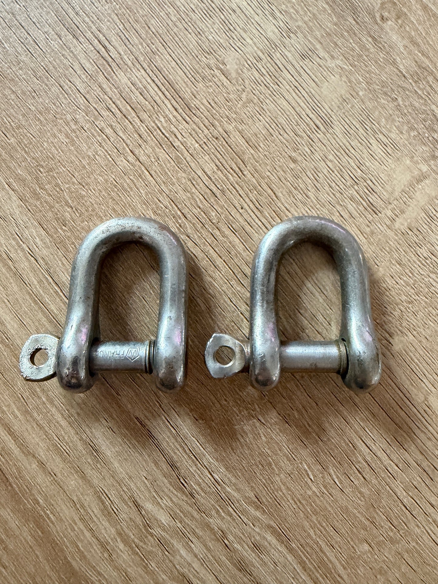 PAIR D Shackles - 5/16" Pin Diameter x 5/8" Width