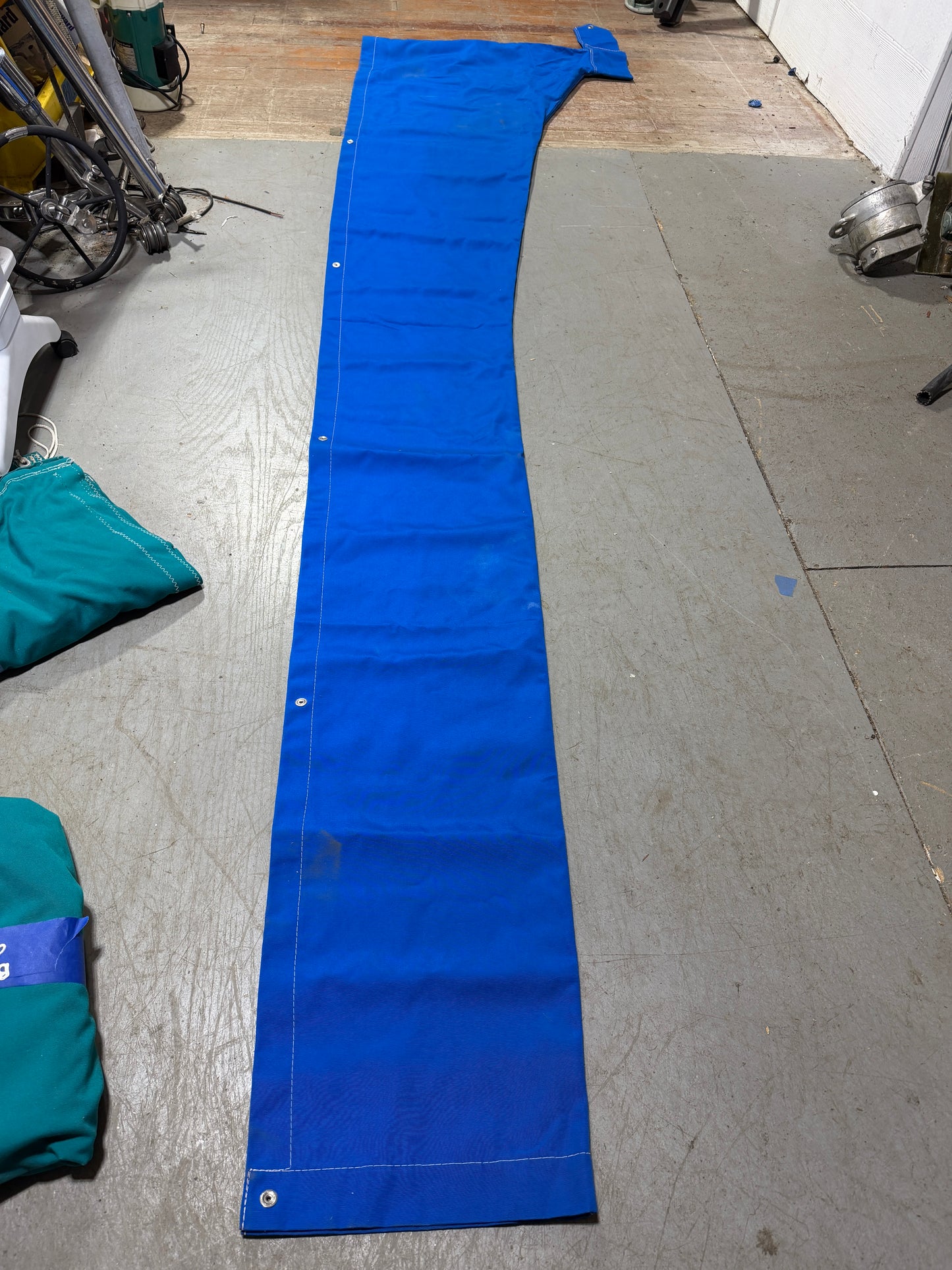 Pacific Blue 8'10" Long Mainsail Cover - LIKE NEW CONDITION