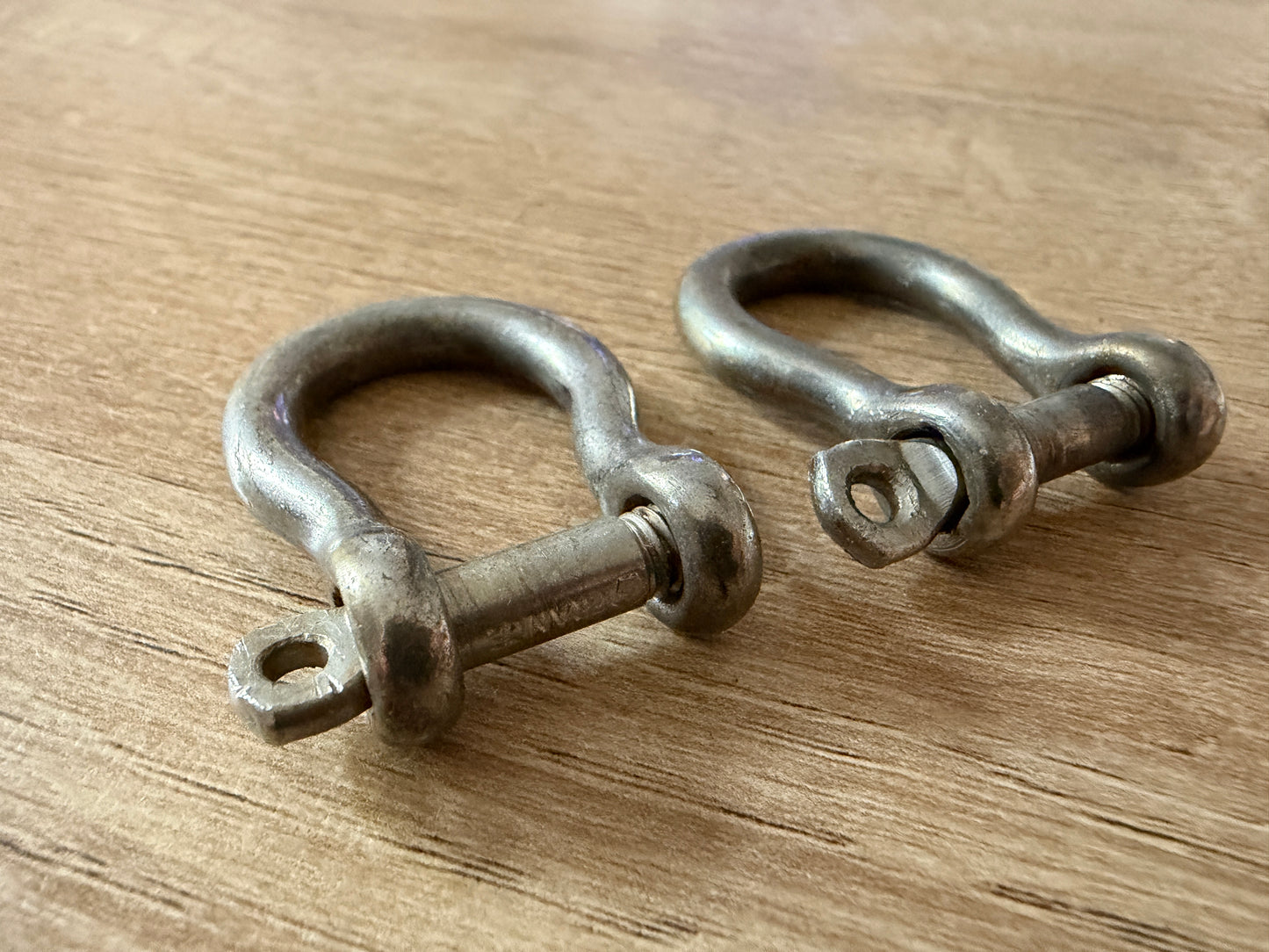 PAIR Bow Shackles - 1/4" Pin Diameter x 1/2" Width