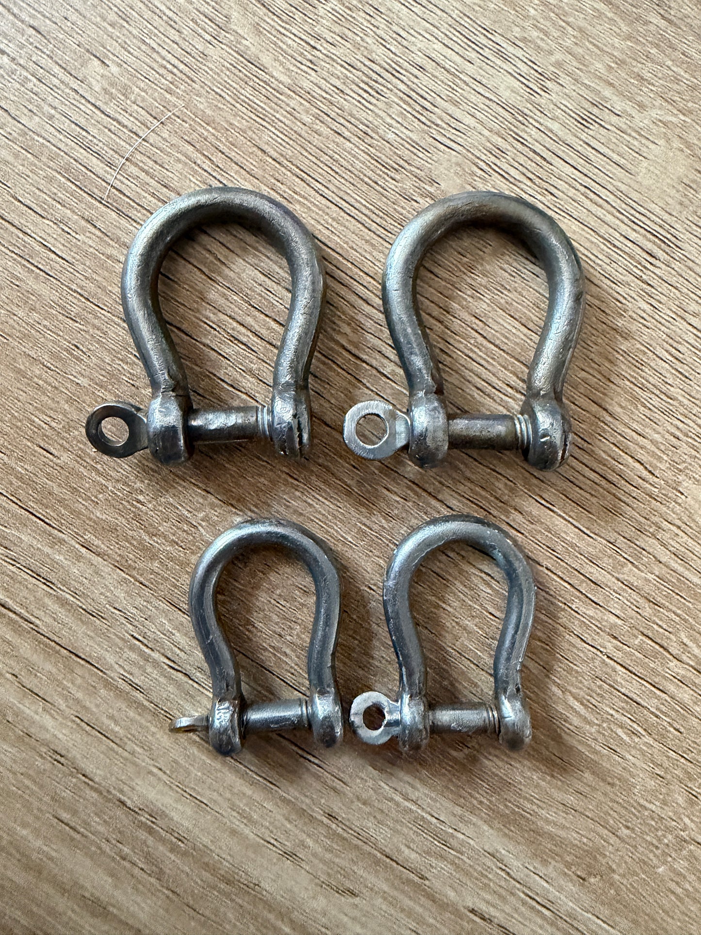 LOT of 4 Bow Shackles - 1/8" & 3/16" Pin Diameters - 3/8" Widths
