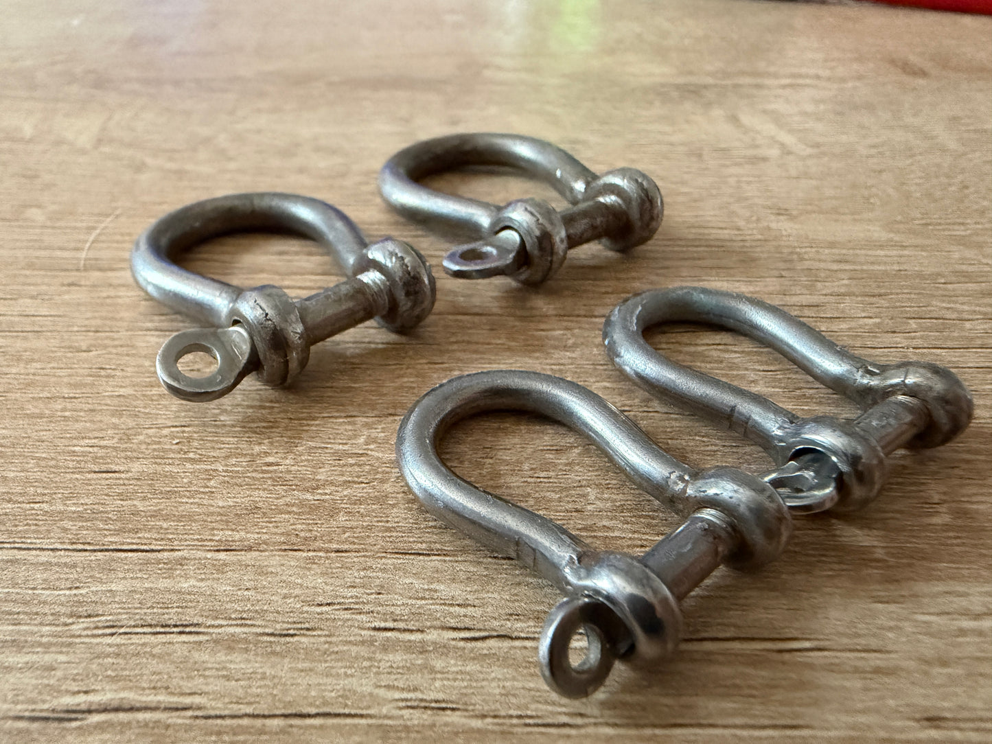 LOT of 4 Bow Shackles - 1/8" & 3/16" Pin Diameters - 3/8" Widths