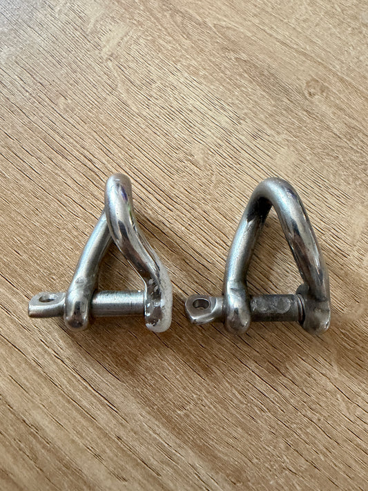 PAIR Twisted Shackles - 5/16" Pin Diameter x 9/16" Width