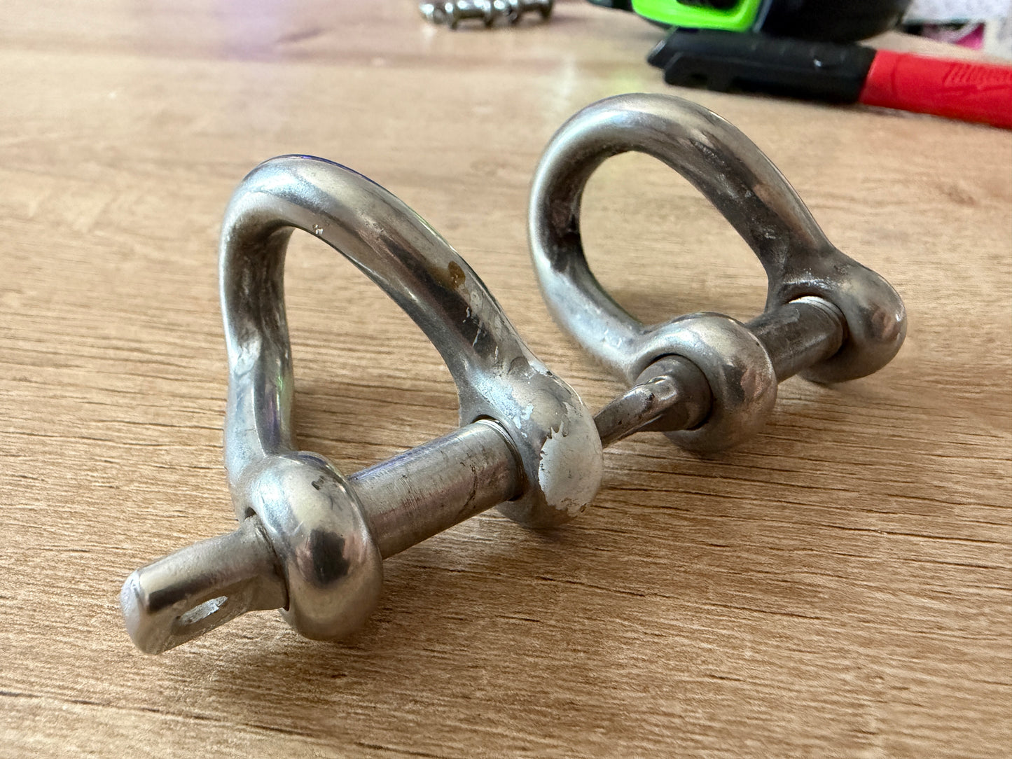 PAIR Twisted Shackles - 5/16" Pin Diameter x 9/16" Width