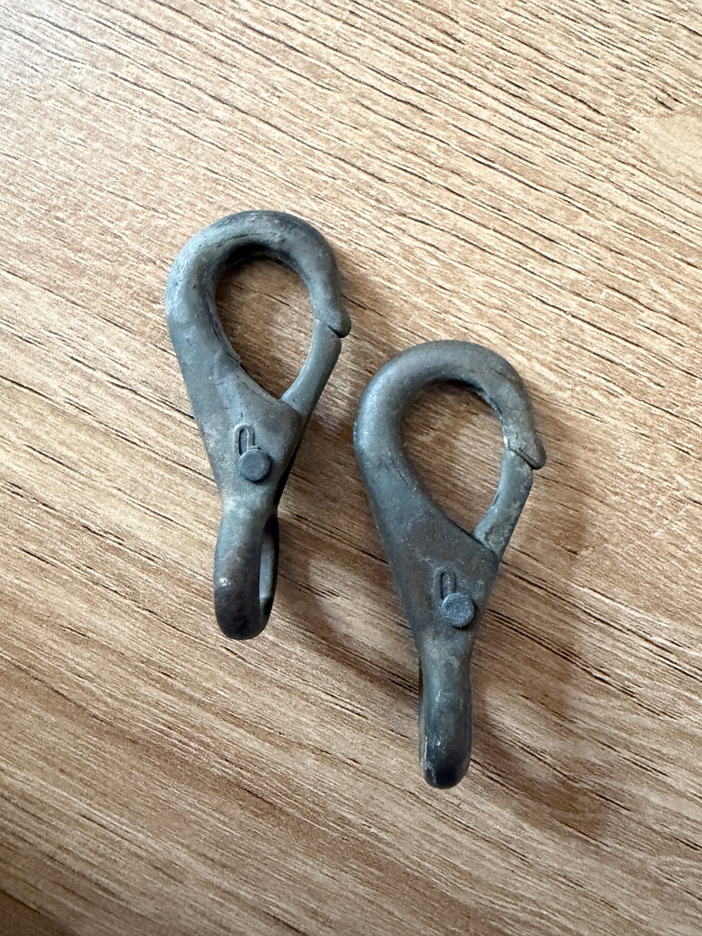 PAIR Small Bronze Italy Fixed Bail Clips - 3/8" Eye Diameter
