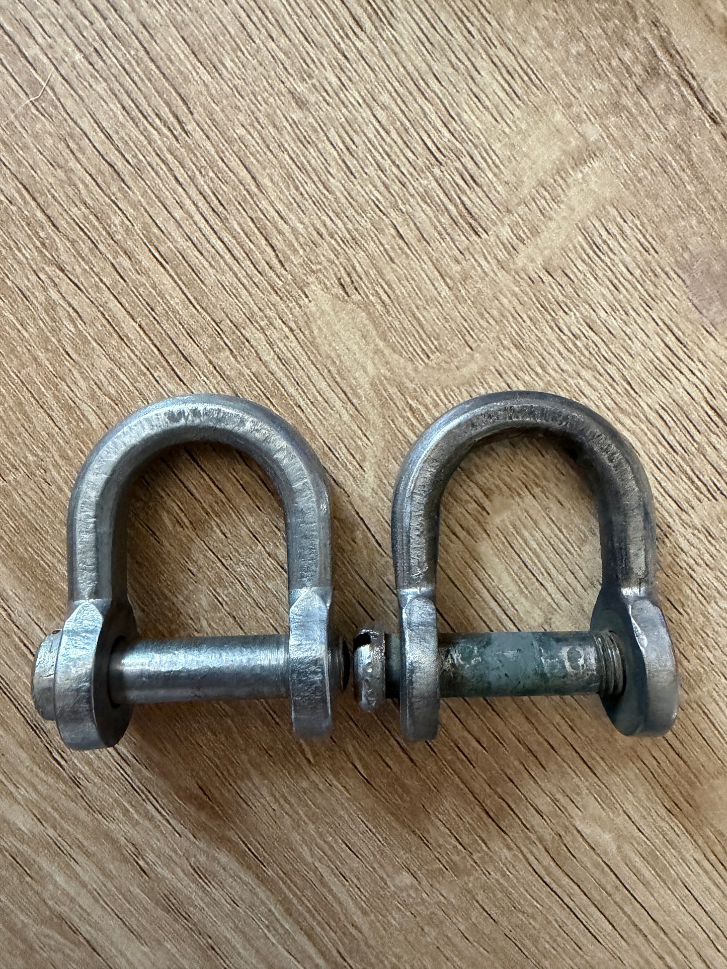 PAIR D Shackles - 5/16" Pin Diameter x 7/8" Width
