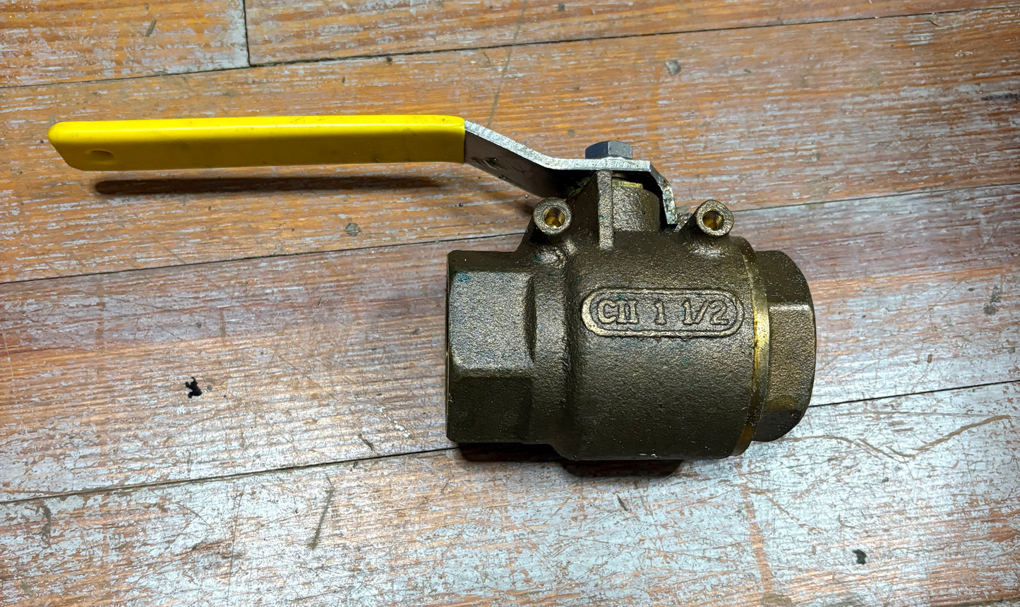 APOLLO Manual Two-Way Ball Valve: 1 1/2 in, Bronze