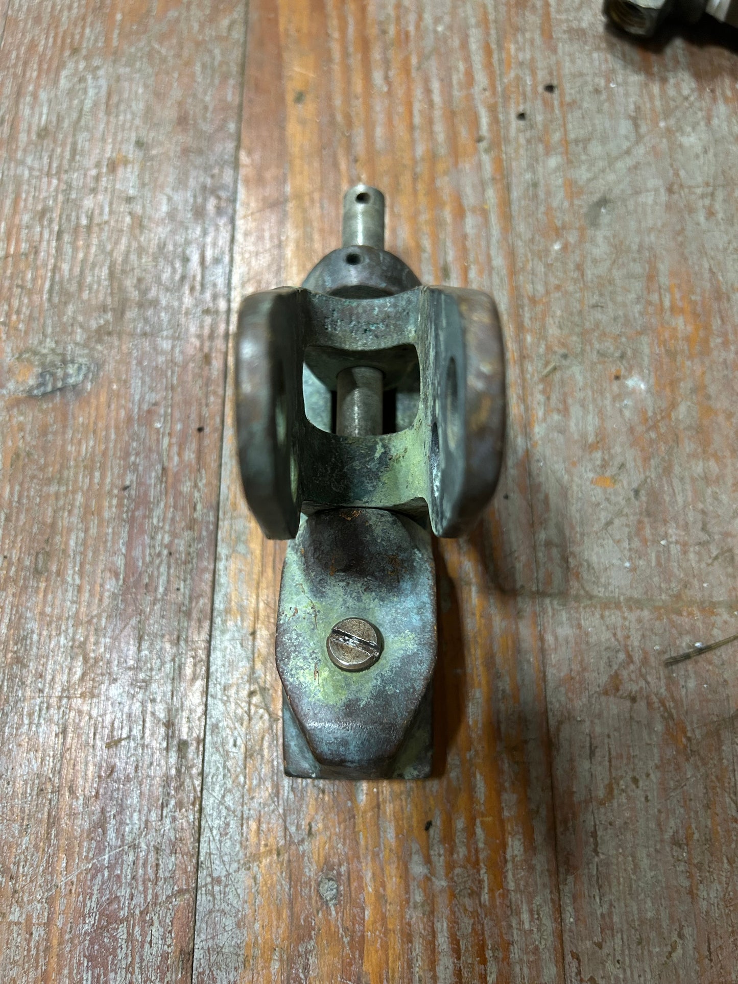 1 1/4” Sheave -Bronze gooseneck