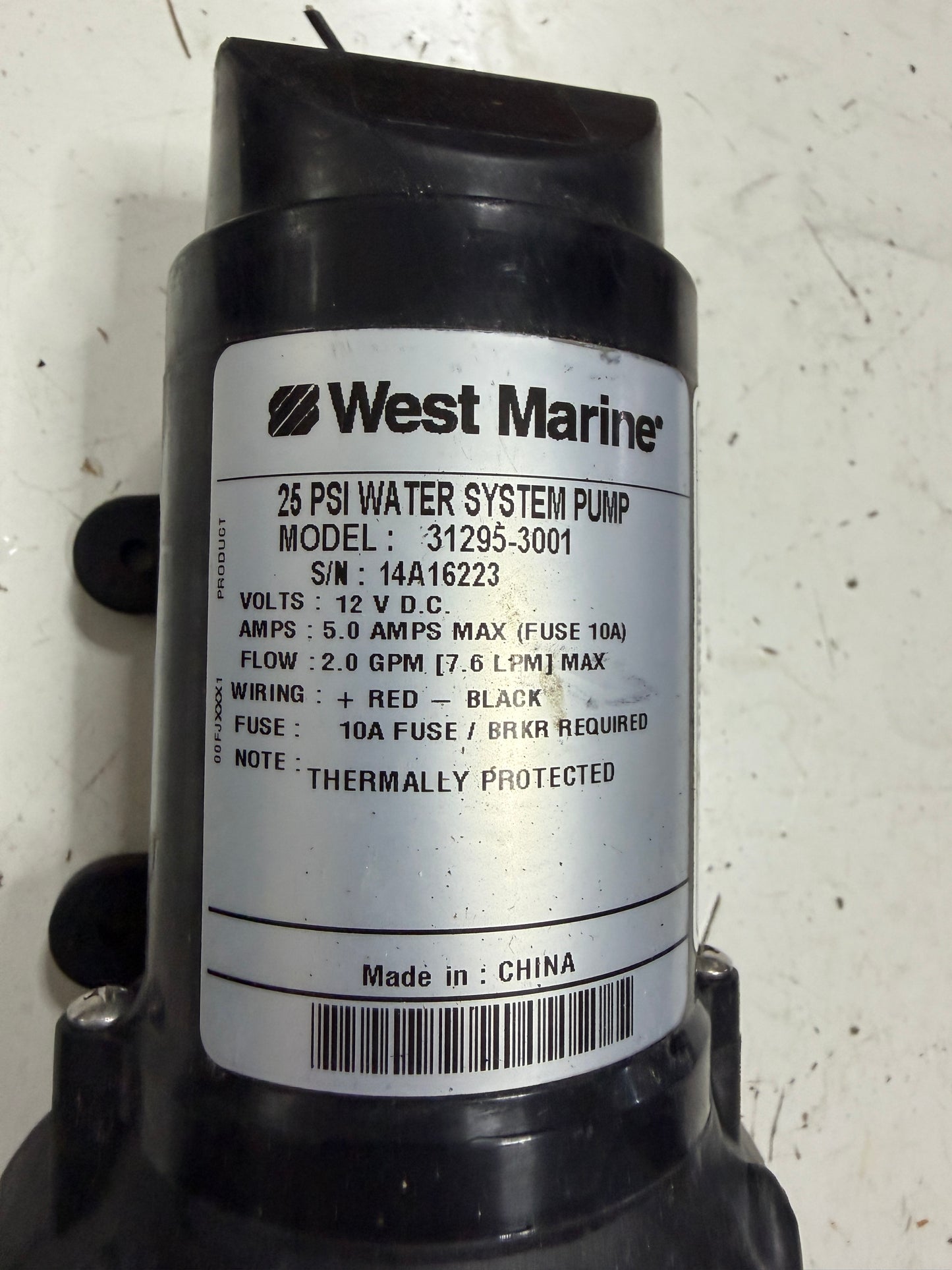 West Marine 25PSI Water System Pump - MODEL 31295-3001
