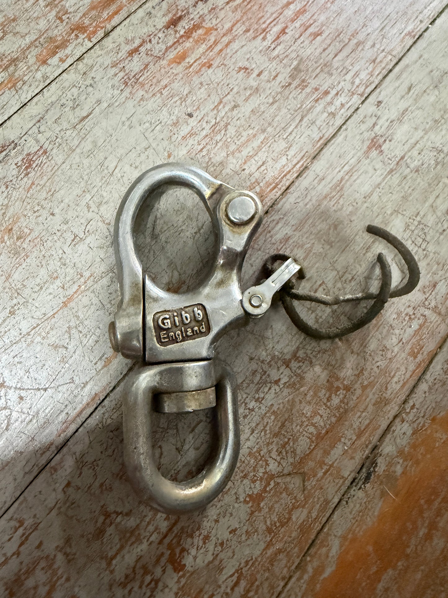 GIBB Swivel Bail Shackle - 13/16" Bail