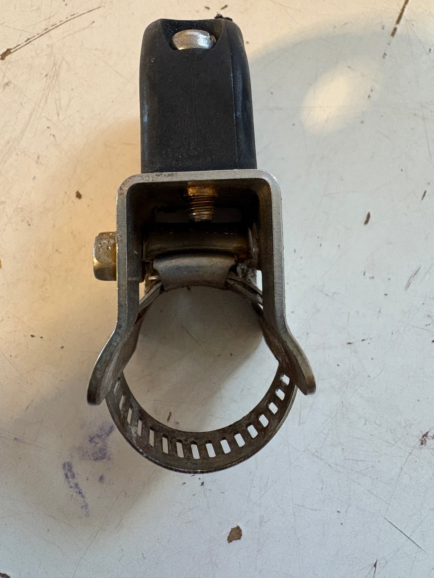 C Sherman Fairlead With Base - 5/8" Diameter Eye
