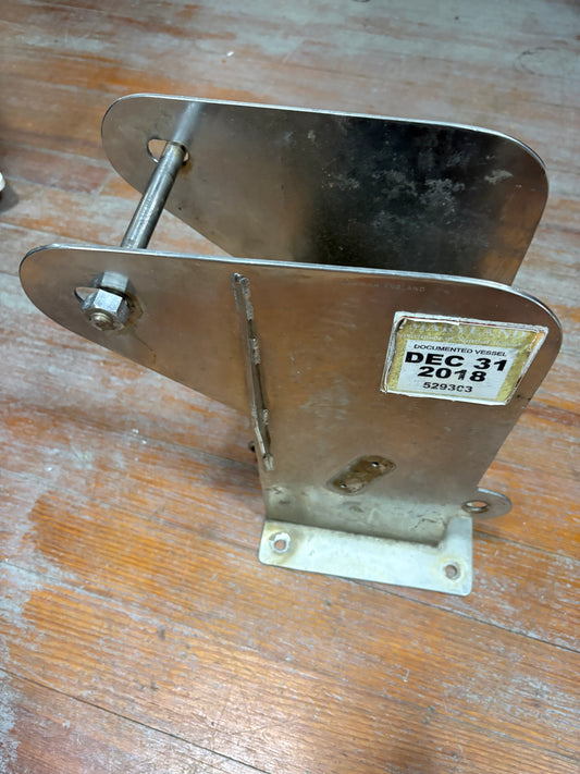 Lewmar Mast Tabernacle
