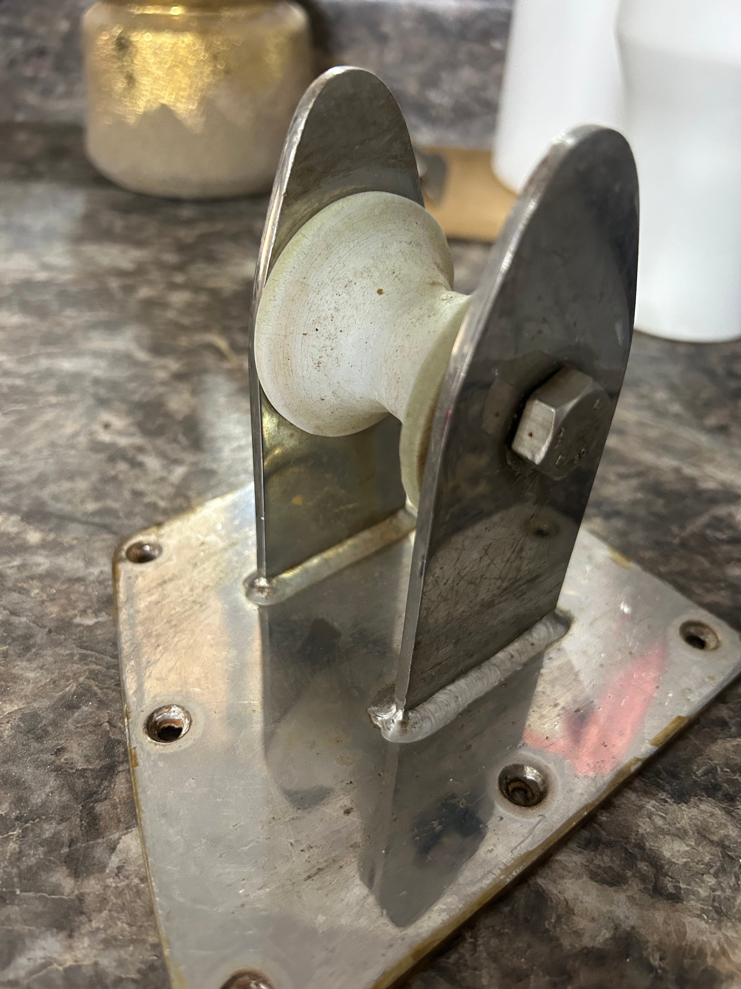 Mast Base Turning Block 2” Sheave 1-1/2” Line Max Aluminum 5” Base