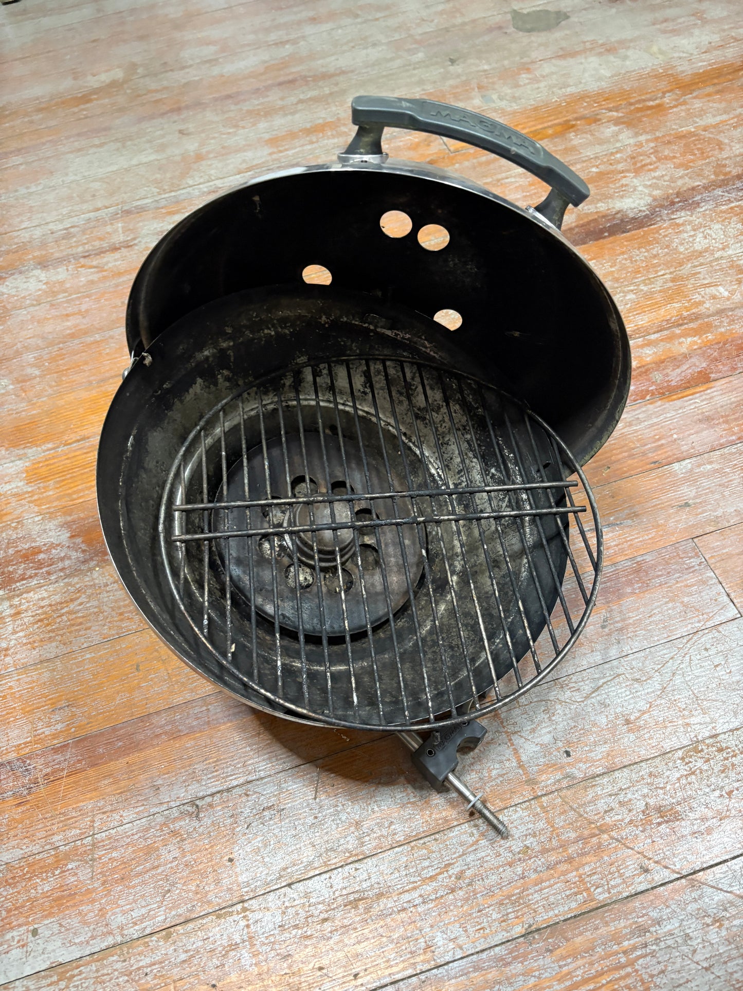 Magma Grill with rail attachment